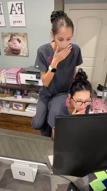 The girls at Tiny Hearts do everything they can to fit you in the schedule! Call and book today!💕
#thorstudio #fromthewombtotheworld #momssupportingmoms #skit #scheduleyourappointmenttoday #Receptionist